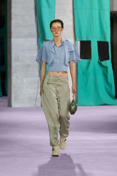 Look 35
